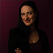 Docente e formatrice: lezioni di filosofia, storia, italiano, inglese, letteratura, comunicazione